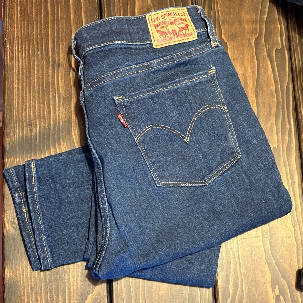 Levi's 711 Skinny Jeans